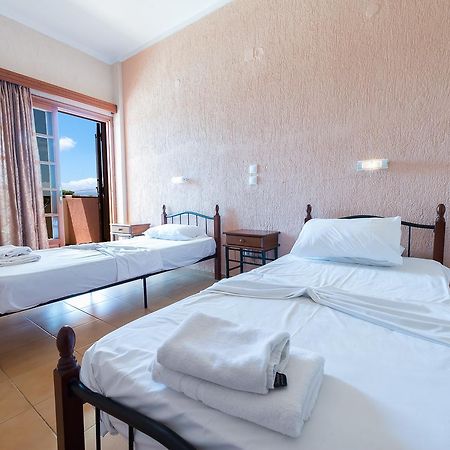 Galaxy Hotel أرغوستولي المظهر الخارجي الصورة