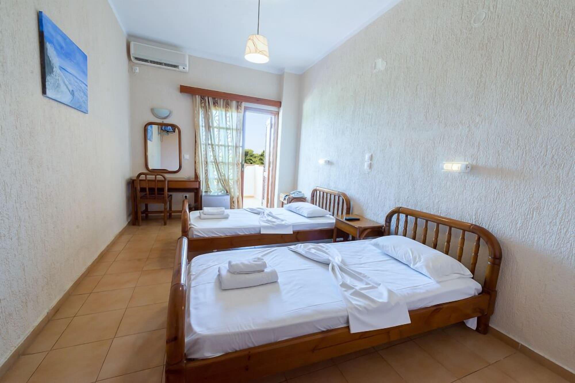 Galaxy Hotel أرغوستولي المظهر الخارجي الصورة