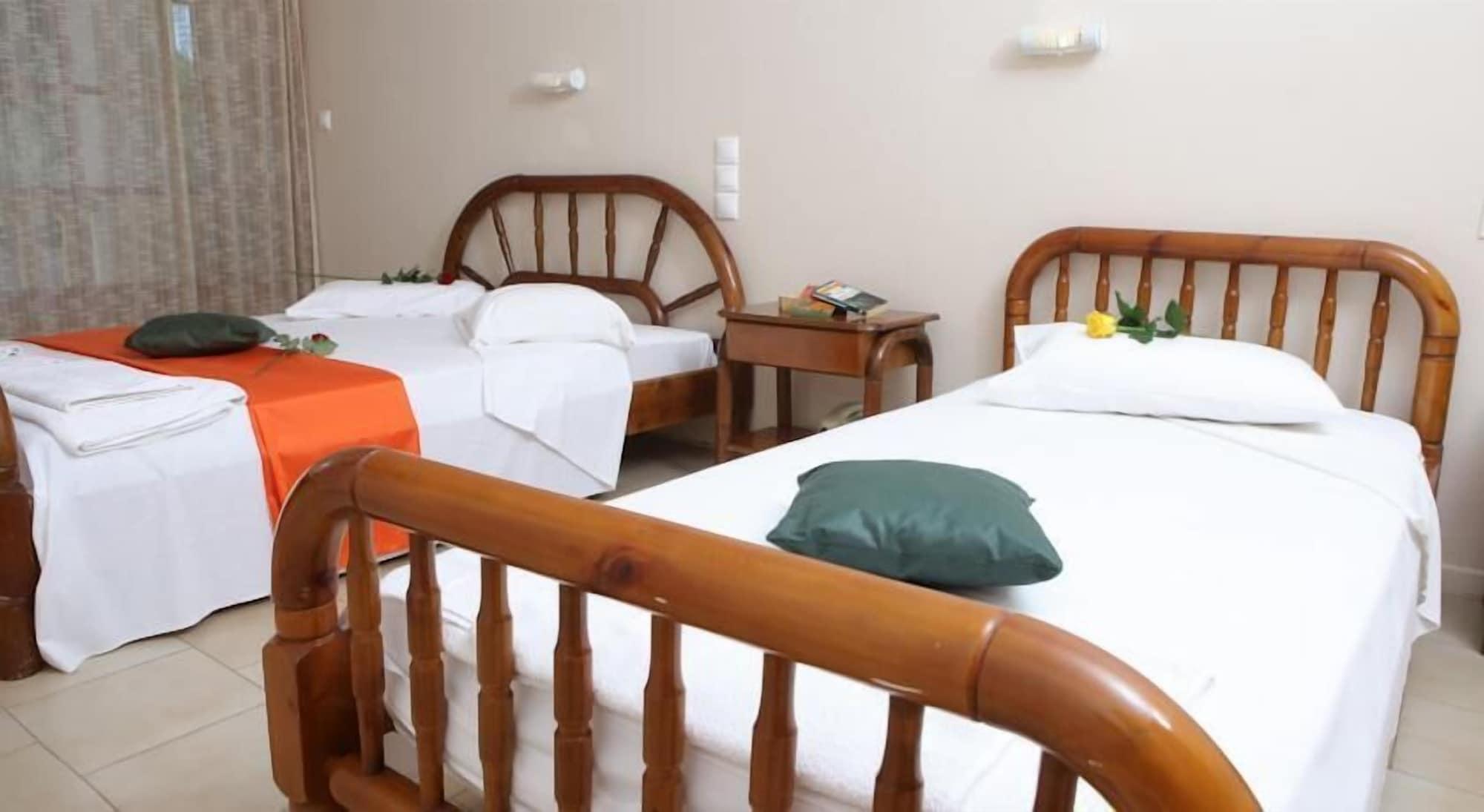 Galaxy Hotel أرغوستولي المظهر الخارجي الصورة