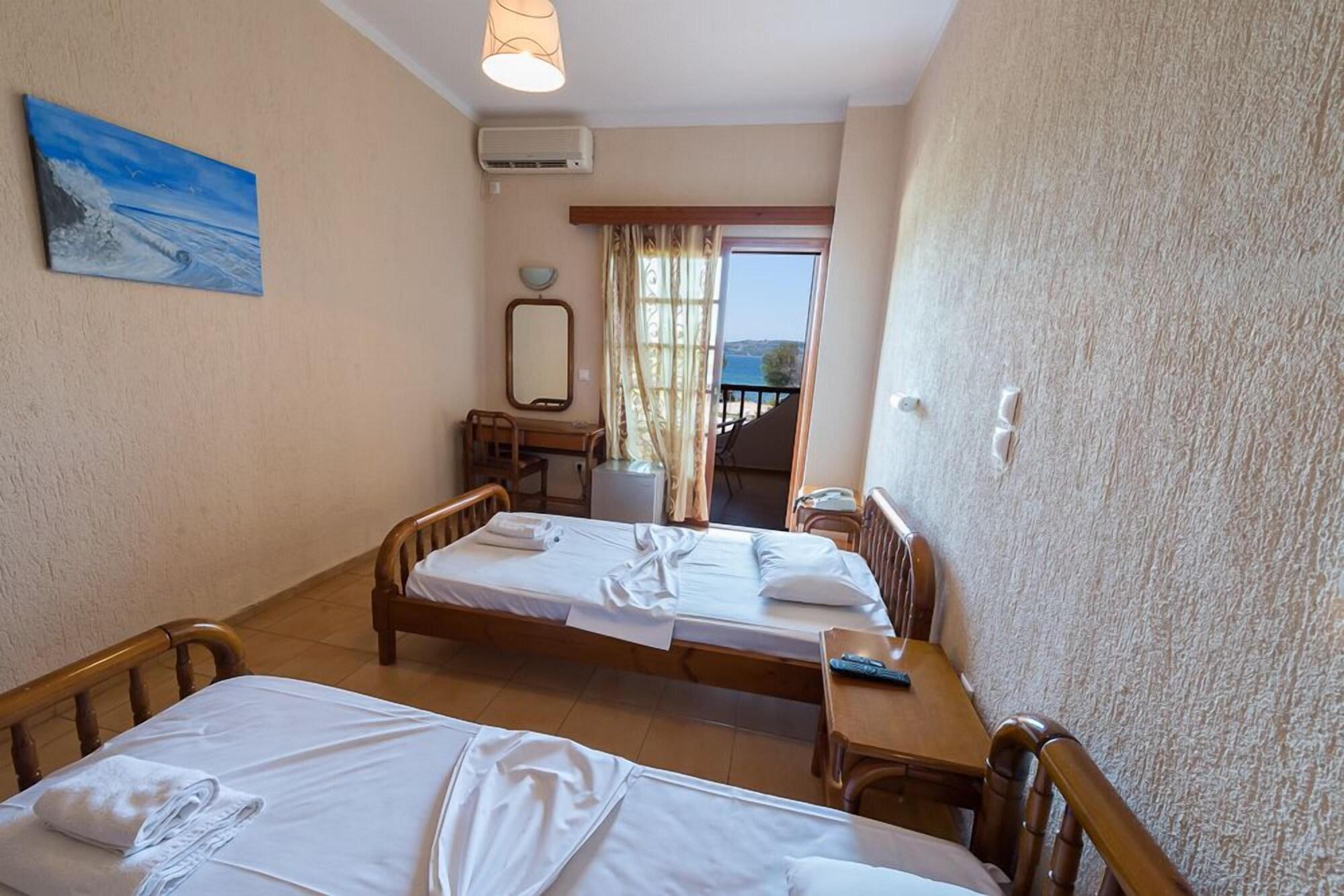 Galaxy Hotel أرغوستولي المظهر الخارجي الصورة